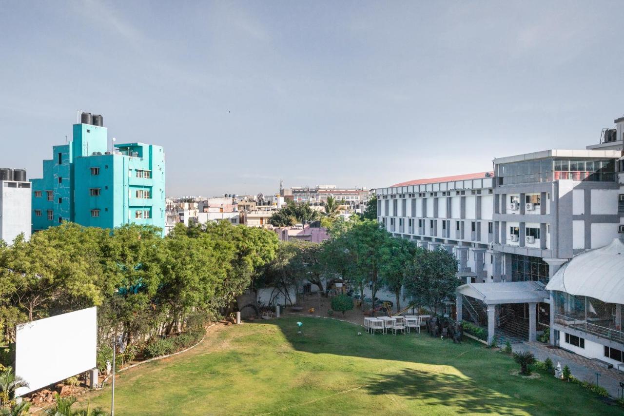 Palette Resorts - Hotel Sanhok Μπανγκαλόρ Εξωτερικό φωτογραφία